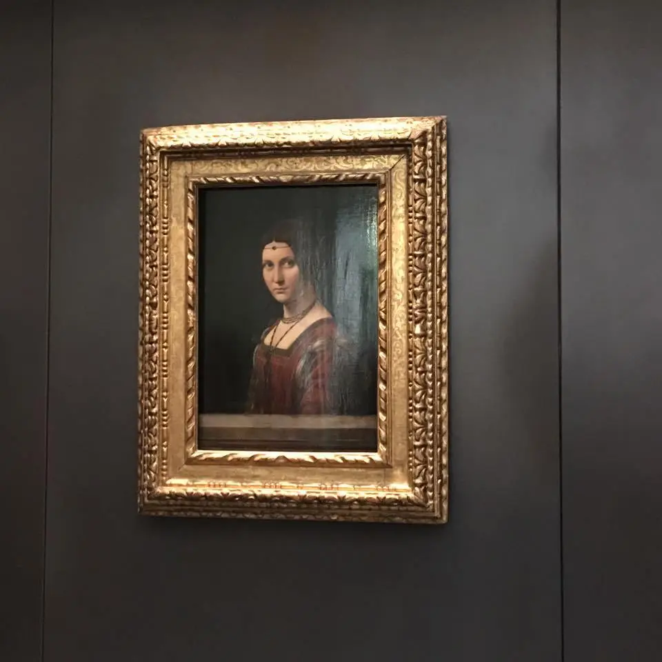 %EB%A3%A8%EB%B8%8C%EB%A5%B4%EC%95%84%EB%B6%80%EB%8B%A4%EB%B9%84-%EB%AE%A4%EC%A7%80%EC%97%84-9.jpg?zoom=1.25&amp;resize=700%2C700