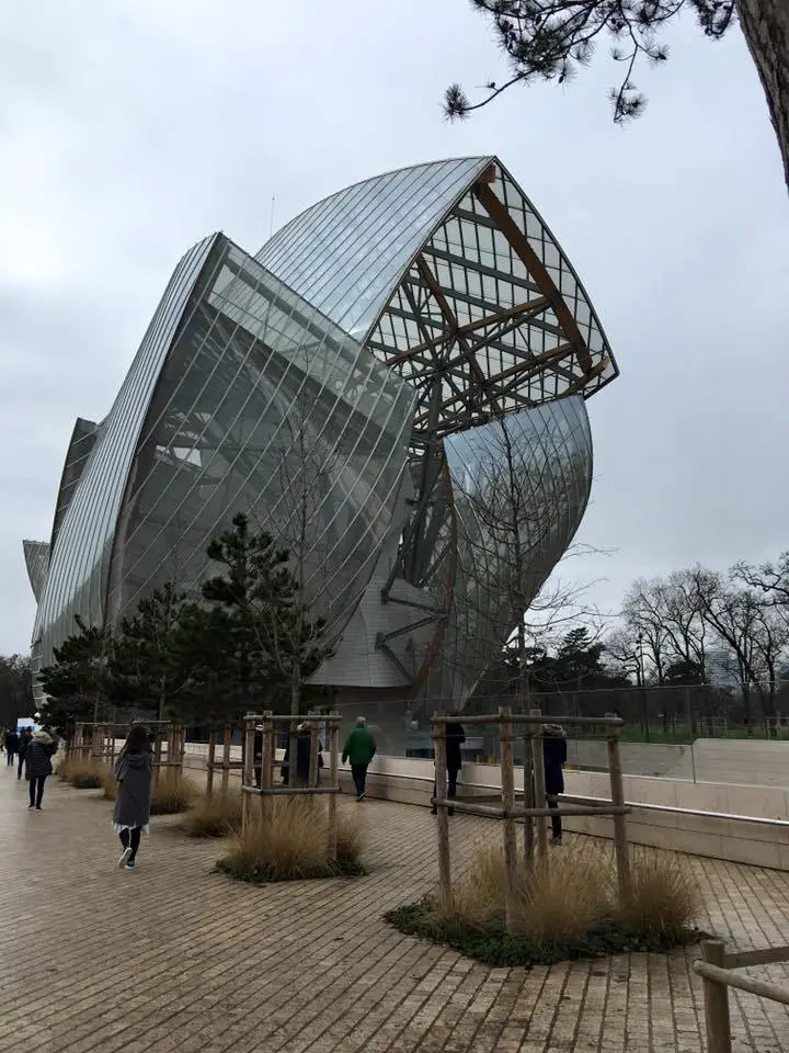 %EB%A3%A8%EC%9D%B4%EB%B9%84%ED%86%B5-%ED%8C%8C%EC%9A%B4%EB%8D%B0%EC%9D%B4%EC%85%98-%EB%AF%B8%EC%88%A0%EA%B4%80-9.jpg?zoom=1.25&amp;resize=700%2C933