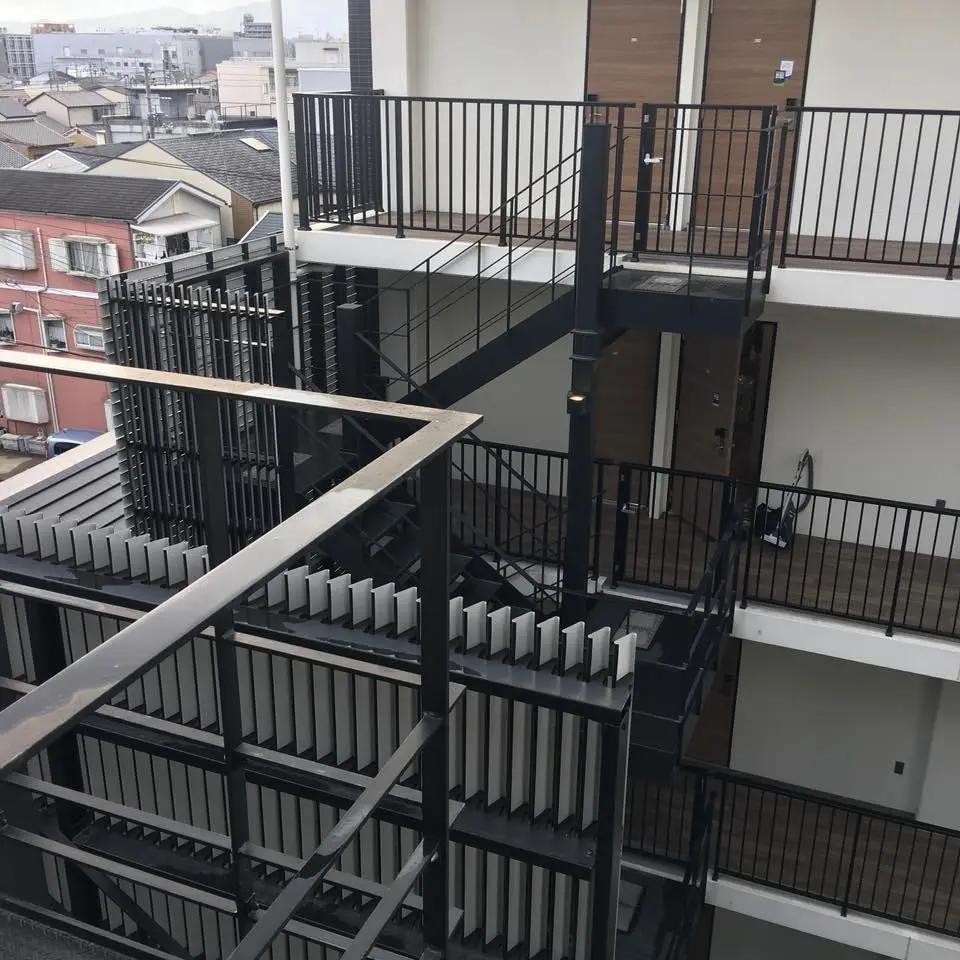 %EC%82%AC%EC%BF%A0%EB%9D%BC-%ED%85%8C%EB%9D%BC%EC%8A%A4-%EB%8D%94-%EA%B0%A4%EB%9F%AC%EB%A6%AC-4.jpg?zoom=1.25&amp;resize=700%2C700