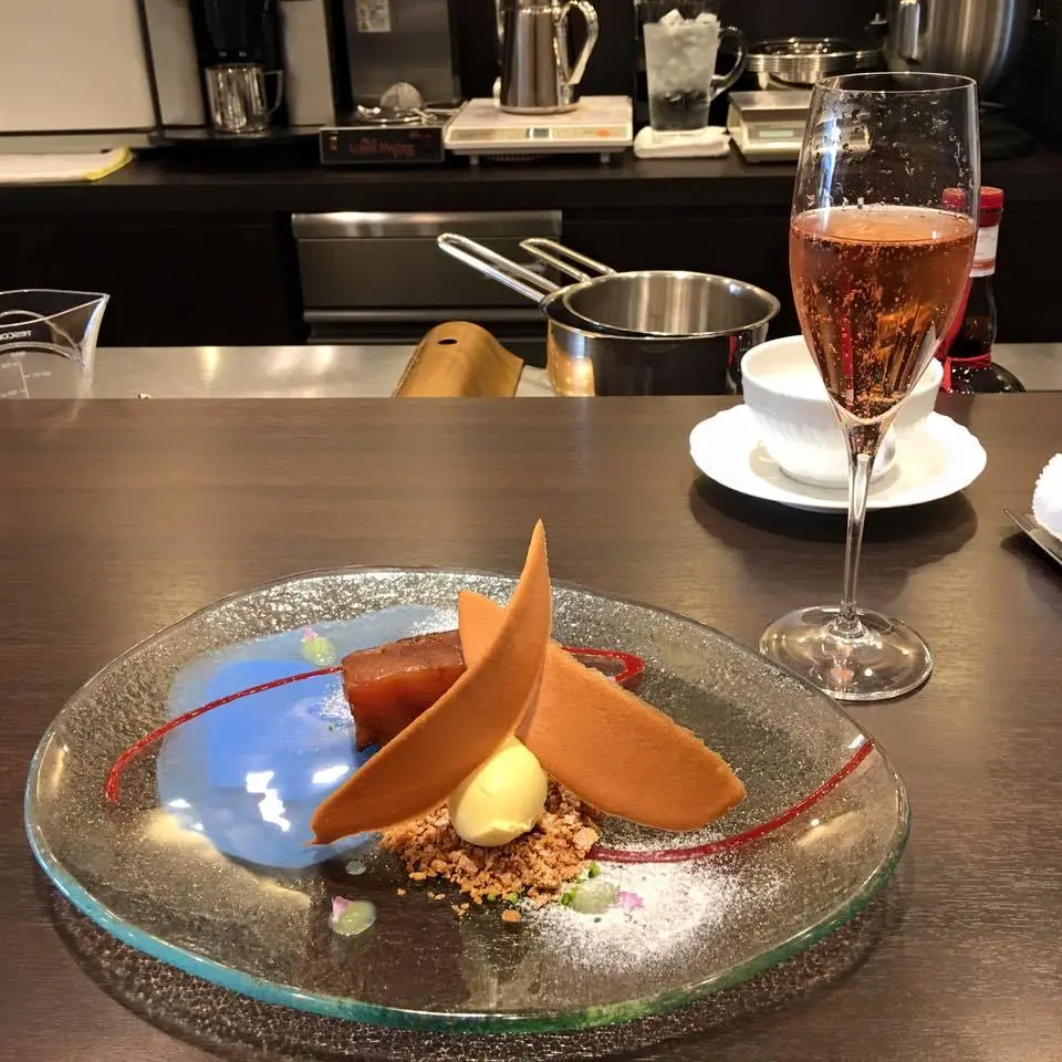 %EB%94%94%EC%A0%80%ED%8A%B8%EB%B0%94-6.jpg?zoom=1.25&amp;resize=700%2C700