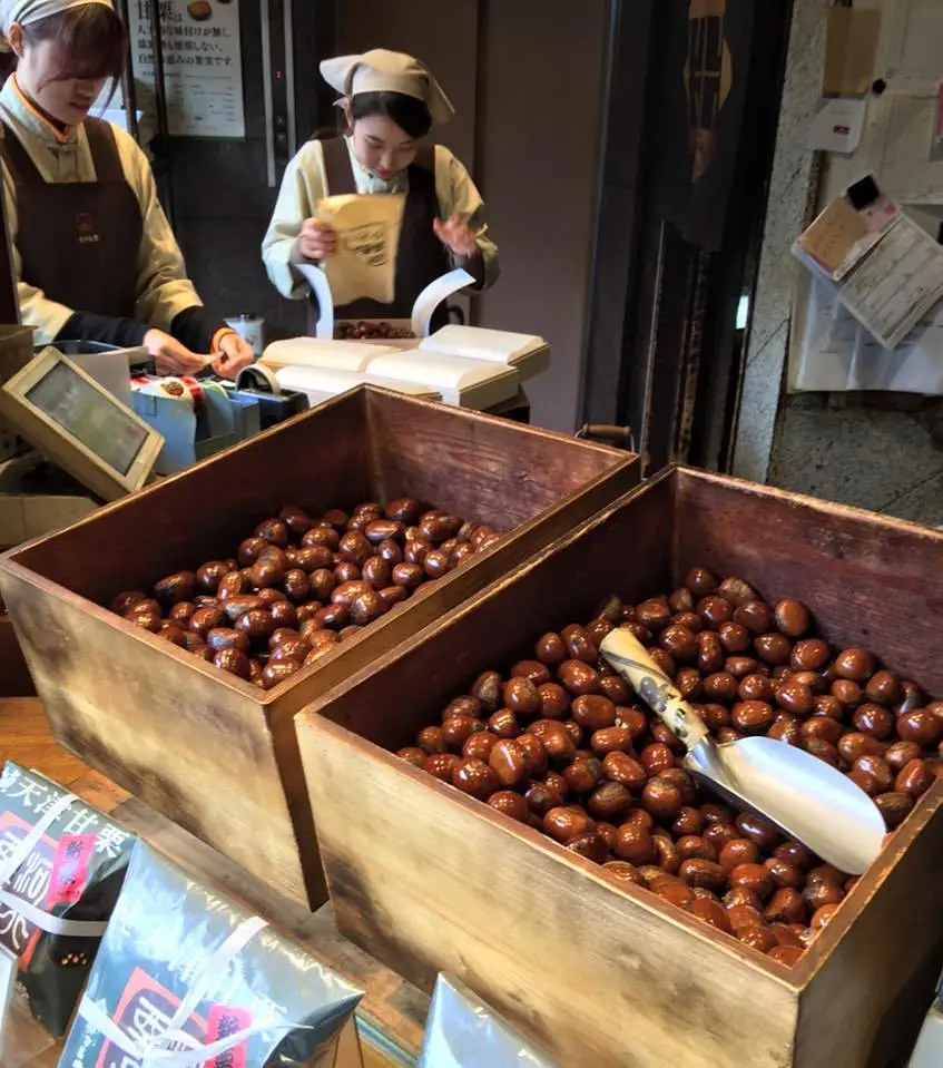 %EA%B5%B0%EB%B0%A4-2.jpg?zoom=1.25&amp;resize=700%2C793