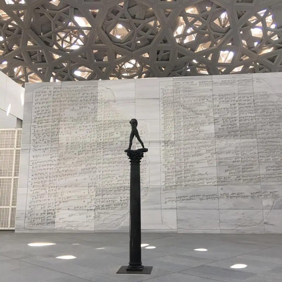 %EB%A3%A8%EB%B8%8C%EB%A5%B4%EC%95%84%EB%B6%80%EB%8B%A4%EB%B9%84-%EB%AE%A4%EC%A7%80%EC%97%84-15.jpg?zoom=1.25&amp;resize=700%2C700