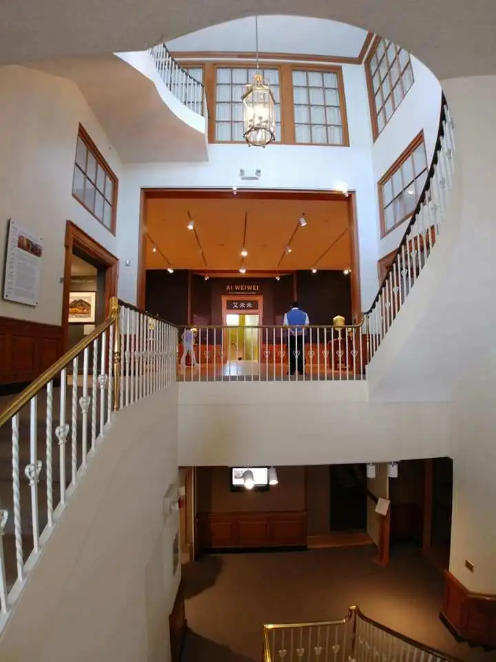 %ED%8C%90%EC%8A%A4%EC%9B%8C%EC%8A%A4-%EC%95%84%ED%8A%B8-%EB%AE%A4%EC%A7%80%EC%97%84-1.jpg?zoom=1.25&amp;resize=700%2C933