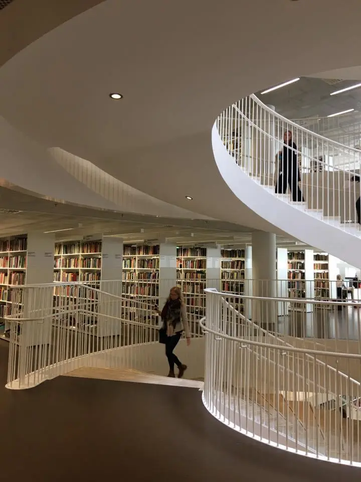 %ED%97%AC%EC%8B%B1%ED%82%A4%EB%8C%80%ED%95%99-4.jpg?zoom=1.25&amp;resize=700%2C933