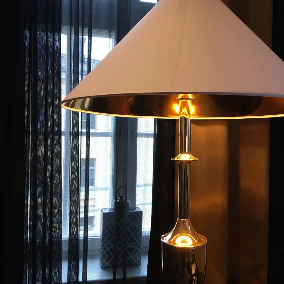 %ED%98%B8%ED%85%94-%EB%A6%B4%EB%9D%BC-%EB%A1%9C%EB%B2%84%EC%B8%A0-8.jpg?zoom=1.25&amp;resize=700%2C700