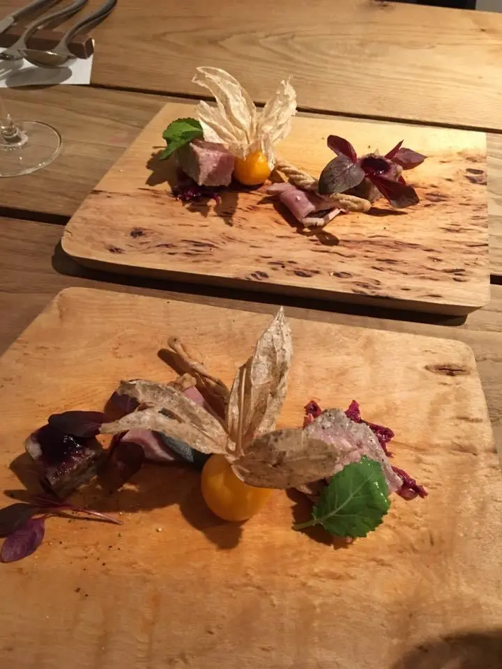 %EC%BD%9C%EC%B8%A0Colz-2.jpg?zoom=1.25&amp;resize=700%2C933