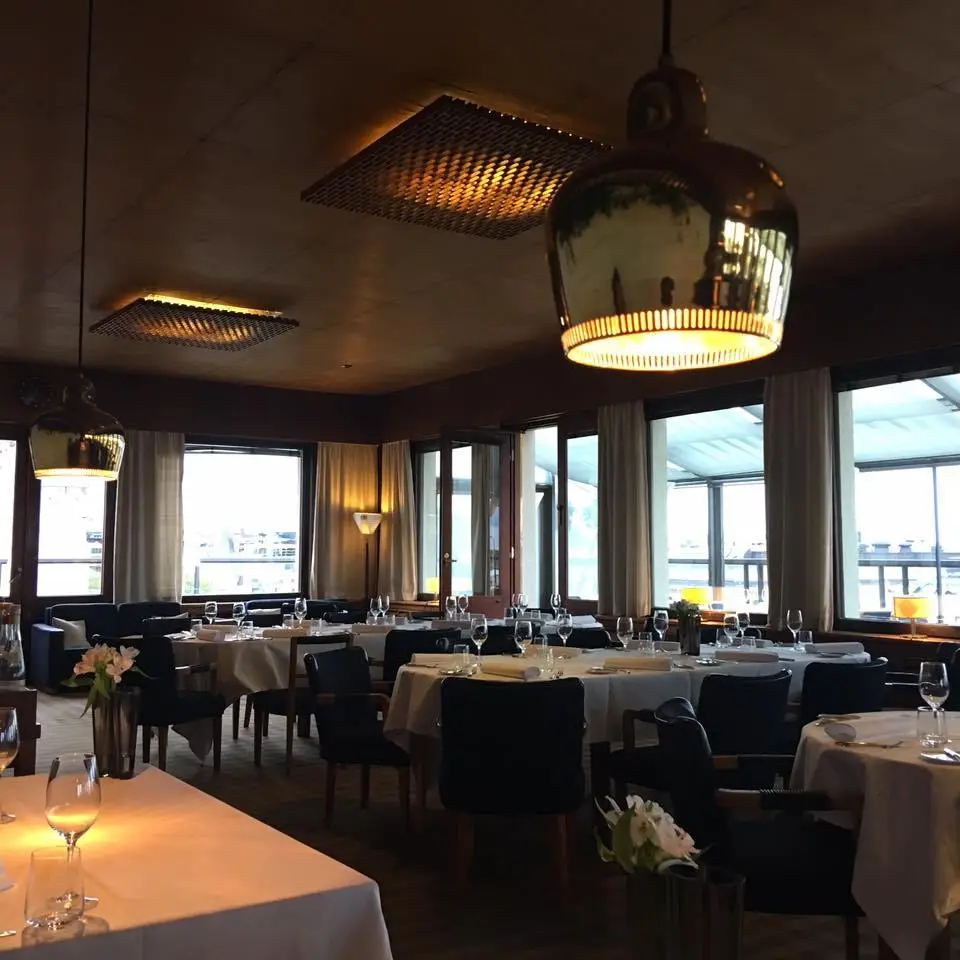 %EC%9D%B8%ED%85%8C%EB%A6%AC%EC%96%B4-1.jpg?zoom=1.25&amp;resize=700%2C700