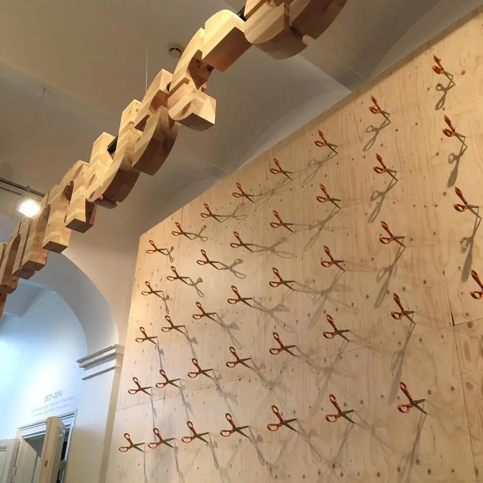 %EB%94%94%EC%9E%90%EC%9D%B8%EB%AE%A4%EC%A7%80%EC%97%84-1.jpg?zoom=1.25&amp;resize=700%2C700