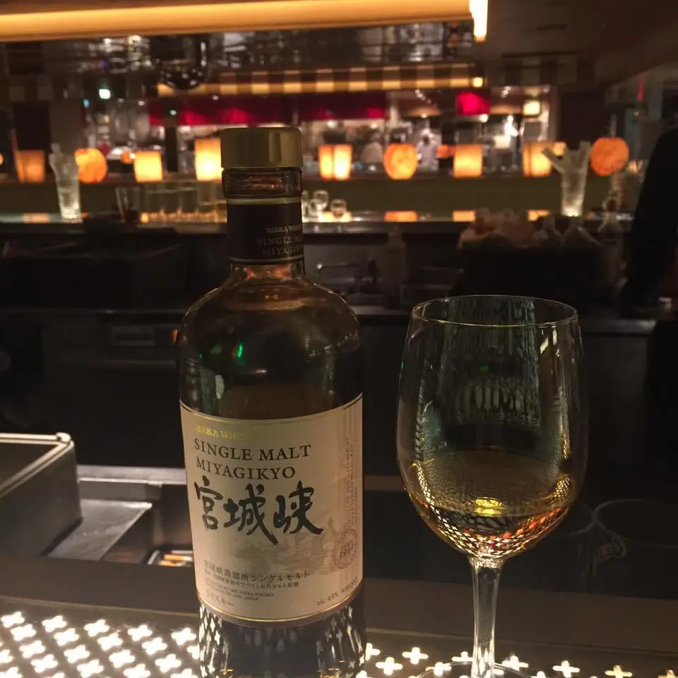 %EB%B0%94Bar-6.jpg?zoom=1.25&amp;resize=700%2C700