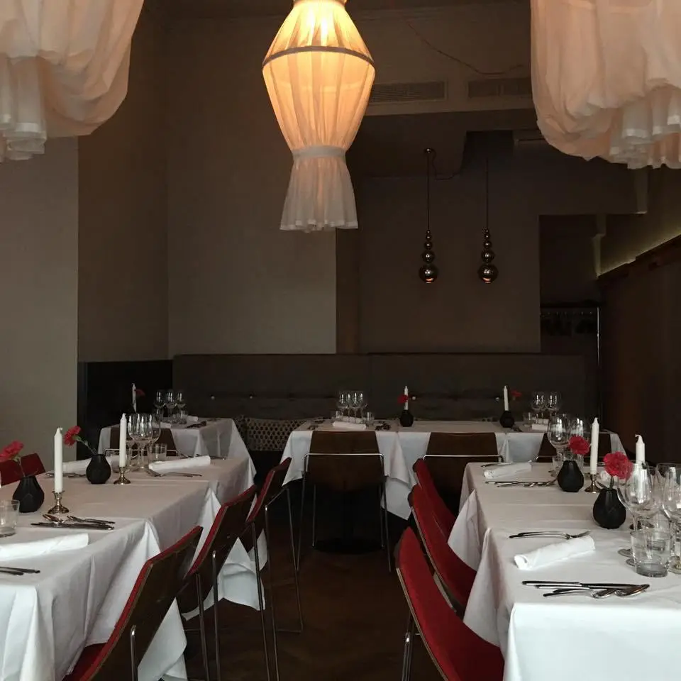 %EB%B9%84%EC%8A%A4%ED%8A%B8%EB%A1%9C-%EB%A0%88%EC%8A%A4%ED%86%A0%EB%9E%91-Demo-1.jpg?zoom=1.25&amp;resize=700%2C700