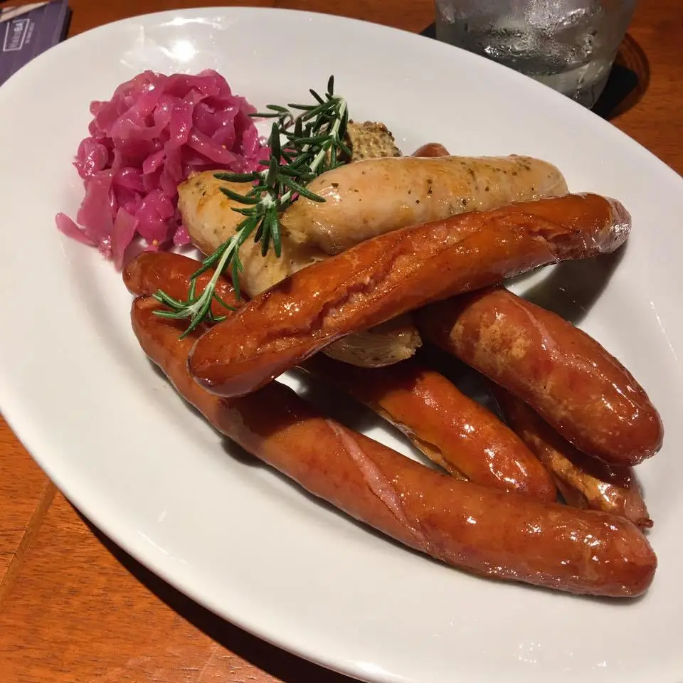 Pier-H-Table-5.jpg?zoom=1.25&resize=700%2C700