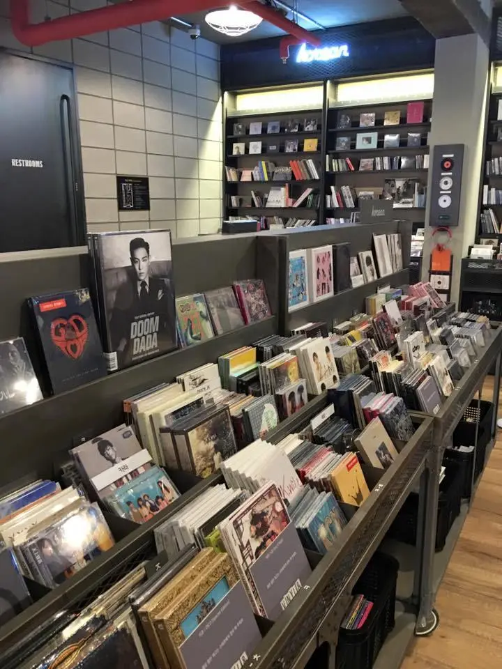 %EB%B0%94%EC%9D%B4%EB%8B%90%ED%94%8C%EB%9D%BC%EC%8A%A4%ED%8B%B1-4.jpg?zoom=1.25&amp;resize=700%2C933