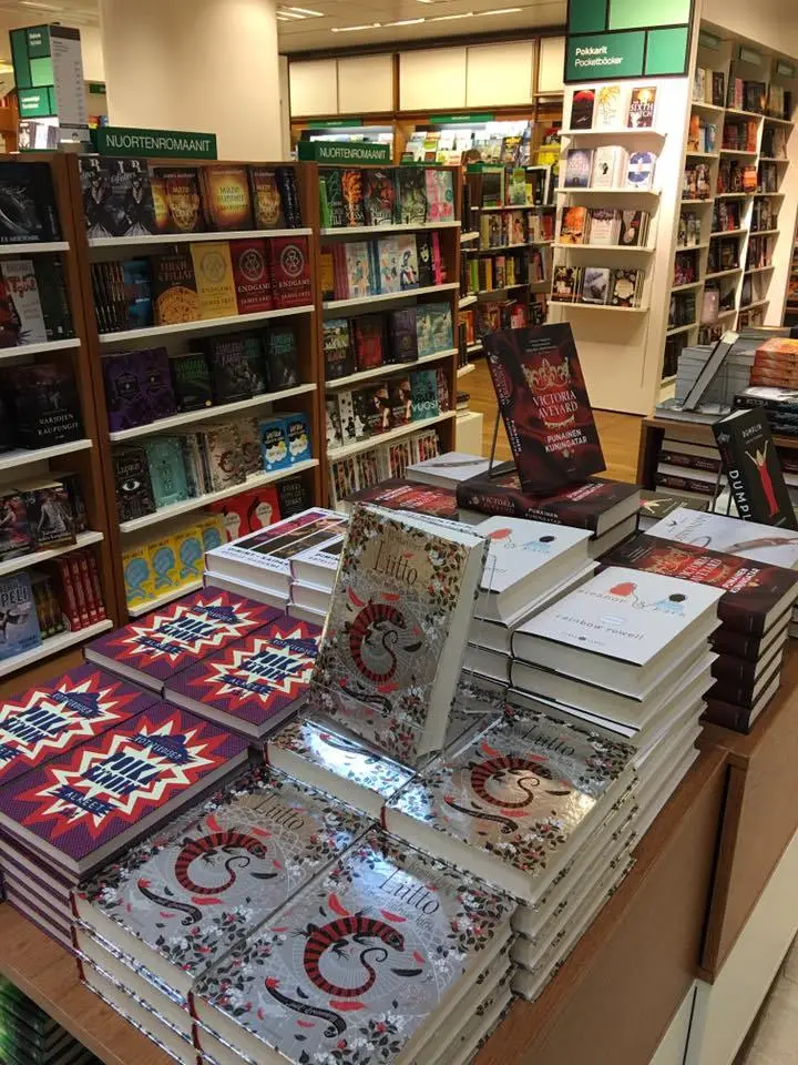 %EC%95%84%EC%B9%B4%EB%8D%B0%EB%AF%B8%EB%84%A8-5.jpg?zoom=1.25&amp;resize=700%2C933