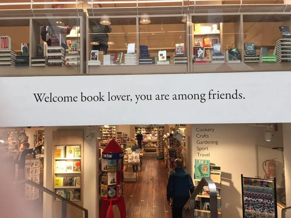 Foyles-%EC%84%9C%EC%A0%90.jpg?zoom=1.25&amp;w=700