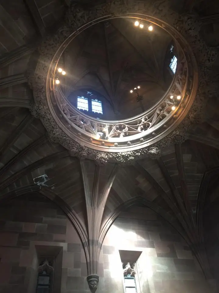 %EC%A1%B4-%EB%9D%BC%EC%9D%BC%EB%9E%9C%EB%93%9C-%EB%8F%84%EC%84%9C%EA%B4%80-4.jpg?zoom=1.25&amp;resize=700%2C933