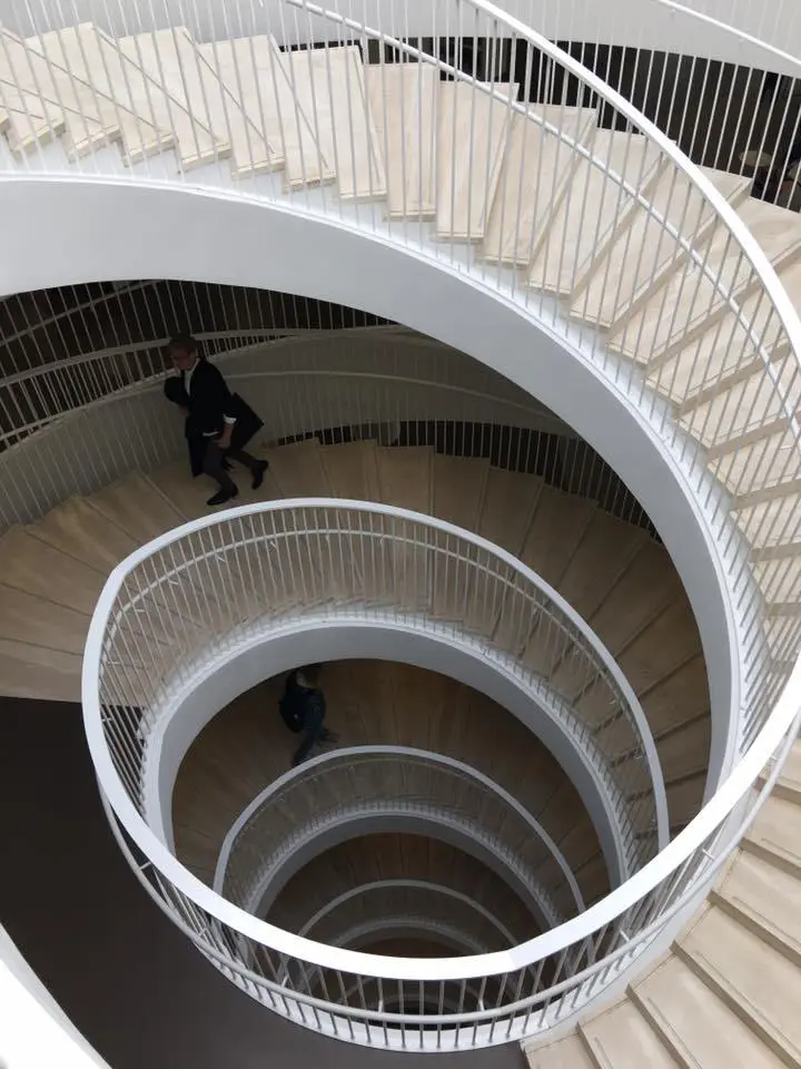 %ED%97%AC%EC%8B%B1%ED%82%A4%EB%8C%80%ED%95%99-3.jpg?zoom=1.25&amp;resize=700%2C933