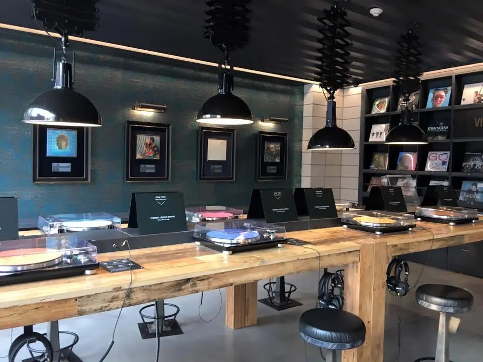 %EB%B0%94%EC%9D%B4%EB%8B%90%ED%94%8C%EB%9D%BC%EC%8A%A4%ED%8B%B1-2.jpg?zoom=1.25&amp;resize=700%2C525