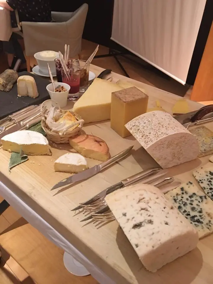 %EB%AF%B8%EC%85%80-%EB%B8%8C%EB%9D%BC-12.jpg?zoom=1.25&amp;resize=700%2C933