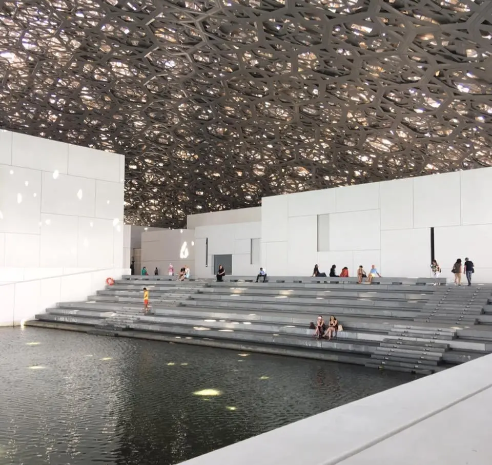 %EB%A3%A8%EB%B8%8C%EB%A5%B4%EC%95%84%EB%B6%80%EB%8B%A4%EB%B9%84-%EB%AE%A4%EC%A7%80%EC%97%84-1.jpg?zoom=1.25&amp;resize=700%2C661