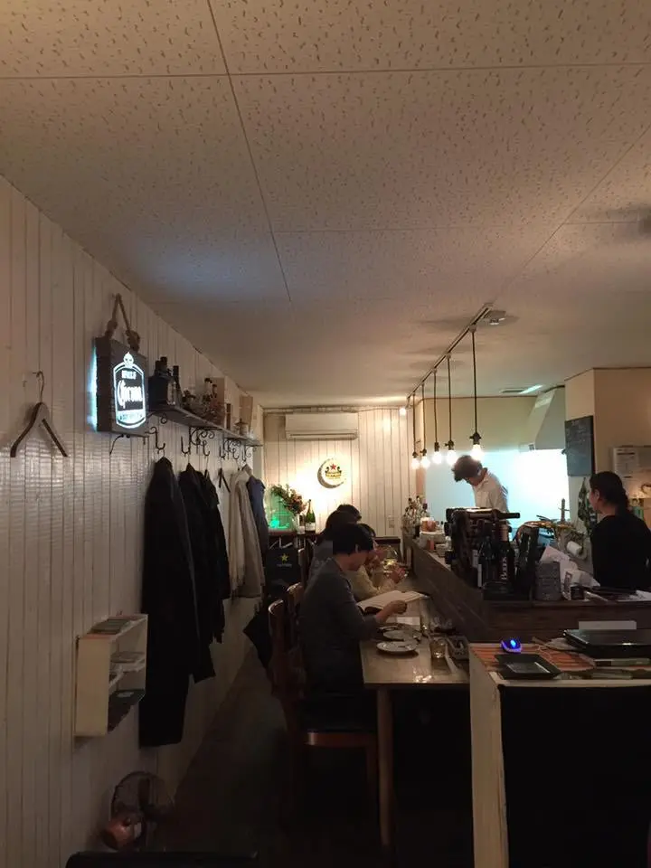 %EB%B0%94Bar-34.jpg?zoom=1.25&amp;resize=700%2C933