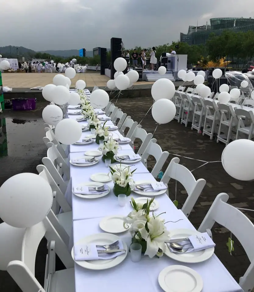 %EB%94%94%EB%84%A4-%EC%95%99-%EB%B8%94%EB%9E%91.jpg?zoom=1.25&amp;w=700