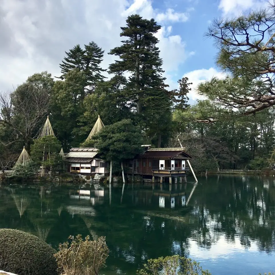 %EA%B2%90%EB%A1%9C%EC%BF%A0%EC%97%94-2.jpg?zoom=1.25&amp;resize=700%2C700