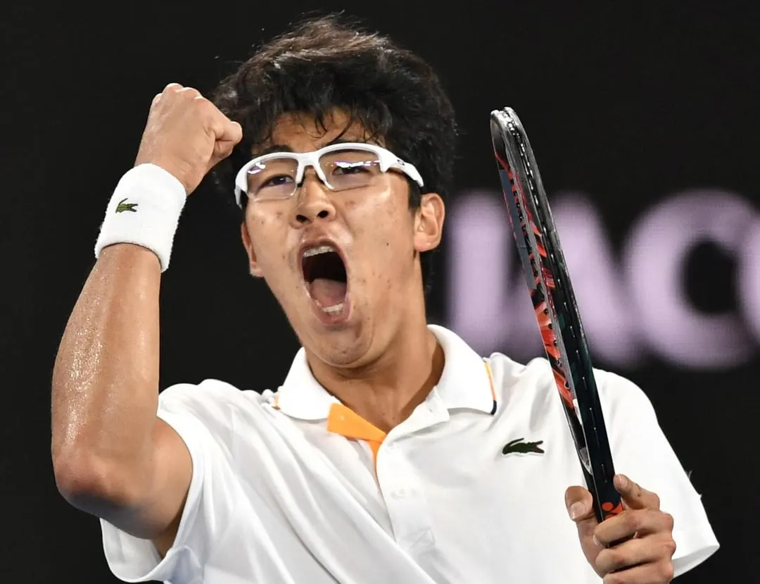 i-randomly-remembered-hyeon-chung-today-what-a-great-player-v0-2ovcskqlmg8e1.jpeg?width=1080&crop=smart&auto=webp&s=4a51540dc38d78d8555c493ae4b3243942143179