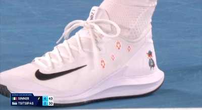 custom-fox-shoes-for-jannik-sinner-v0-hijcdijckbce1.jpeg?width=1080&crop=smart&auto=webp&s=a4afeeef66154214059da67ec2e6f392e4ba3fb0