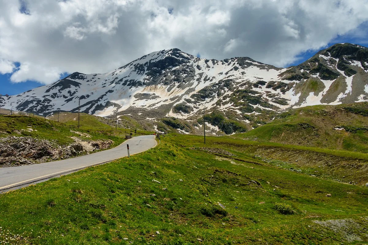 shutterstock_1897106209.jpg?type=w1200