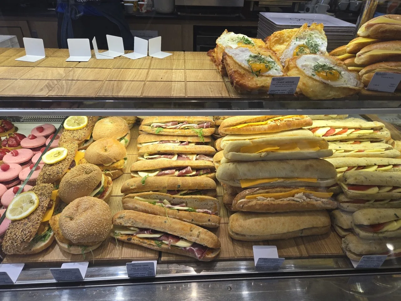 3_879Ud018svc1xs2j6o9zhiuc_bxeu2s.jpeg?type=e1920_std