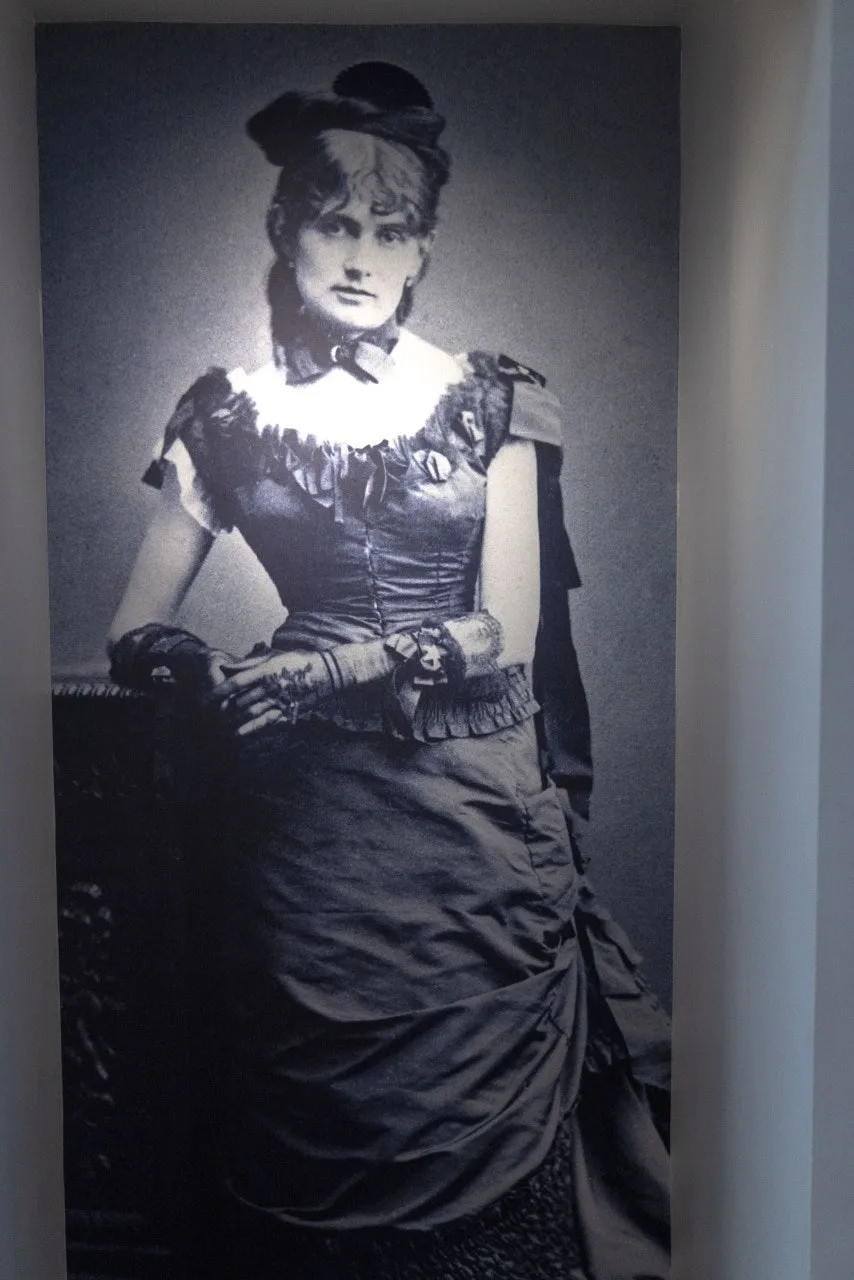 h_738Ud018svc3svml5ska5qx_bxeu2s.jpg?type=e1920_std