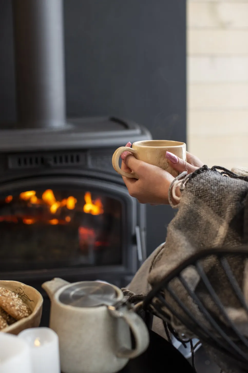 young-person-relaxing-with-hot-coffee.jpg?type=w966