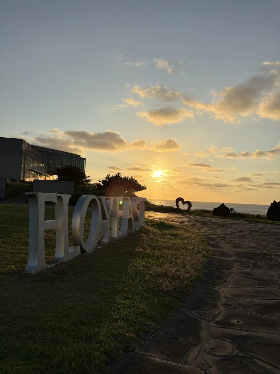 %EC%84%AD%EC%A7%80%EC%BD%94%EC%A7%80%EC%9D%BC%EC%B6%9C.JPG?type=w966