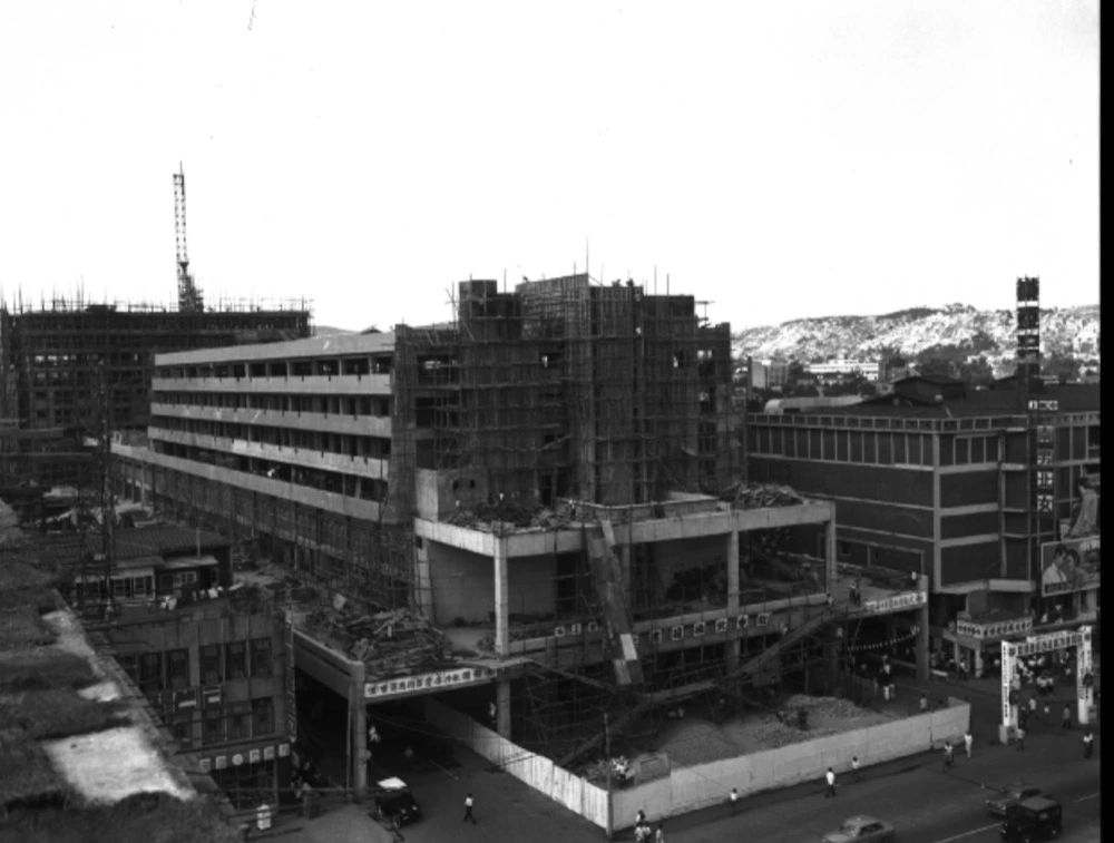 리플렛1_1.세운상가 걸설모습(1967).JPG