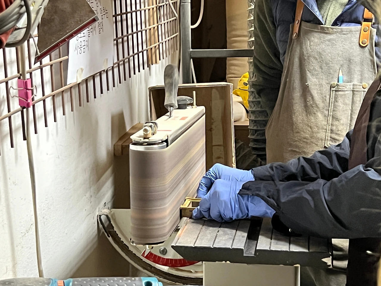 팔레트 샌딩1.JPG