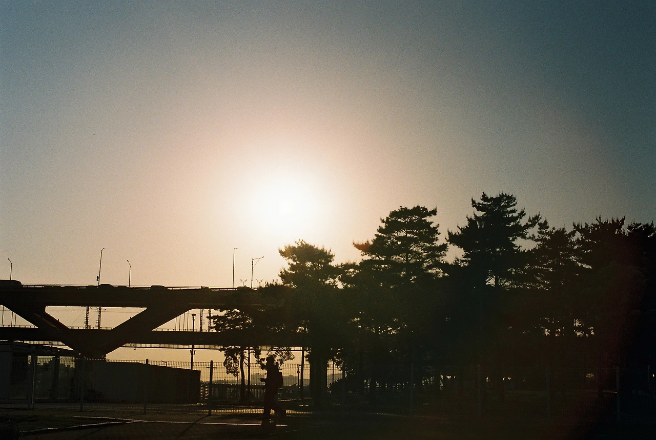 17-18. 나루살롱_사진.JPG