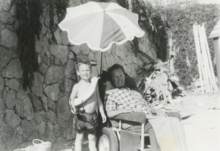 PROD-PhotographScan-9jpeg.jpg?type=w773