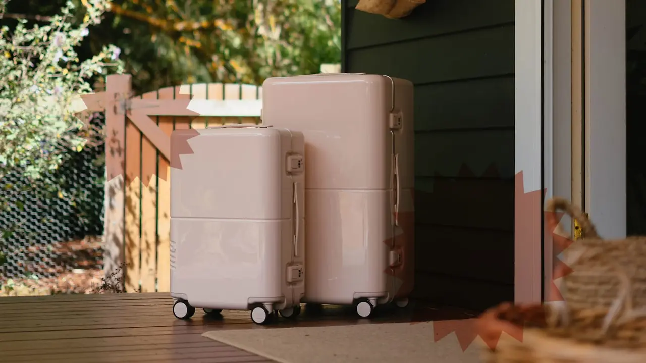 july_carry_on_trunk_review_urbbw1.jfif