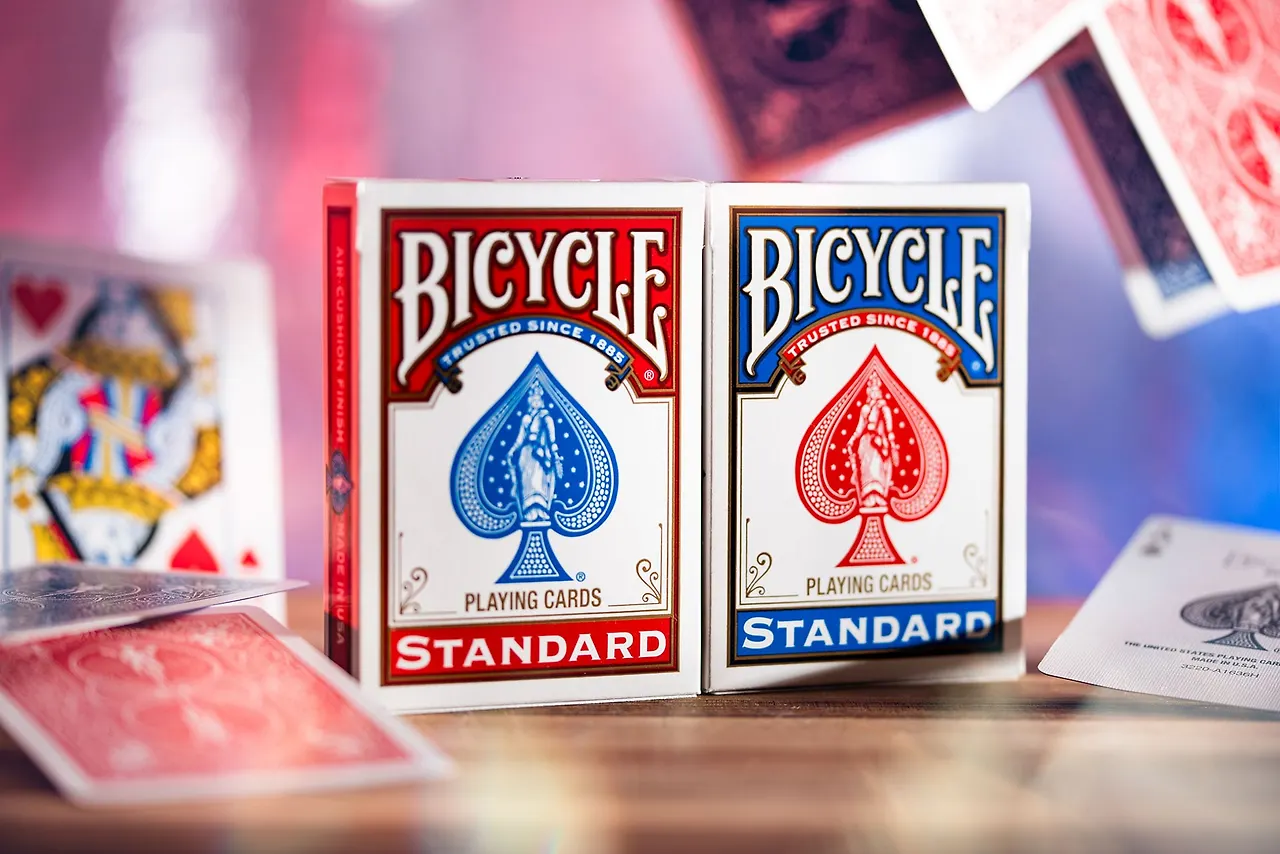 what-are-your-opinions-on-the-original-bicycle-cards-for-v0-vtkimvyxvzyb1.jpg?width=1920&format=pjpg&auto=webp&s=06a3ef50e07a5c8ce955911ba83addac0f424ac7