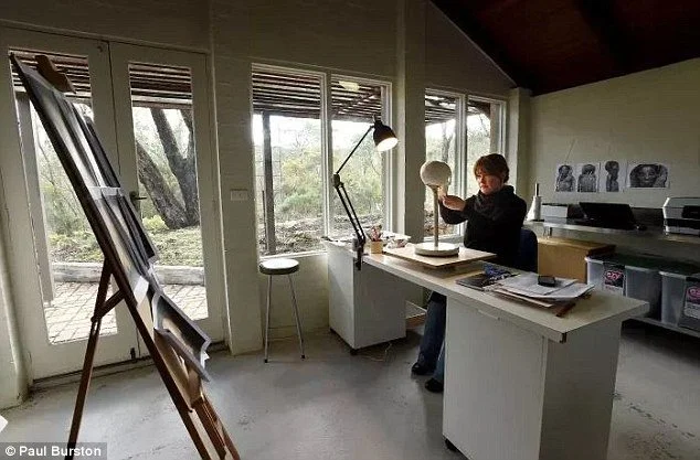 377E6BF800000578-3753607-image-a-17_1471896252448.jpg?type=w1200