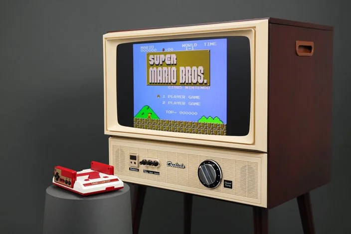 161214_retrotv_01.jpg?type=w1200