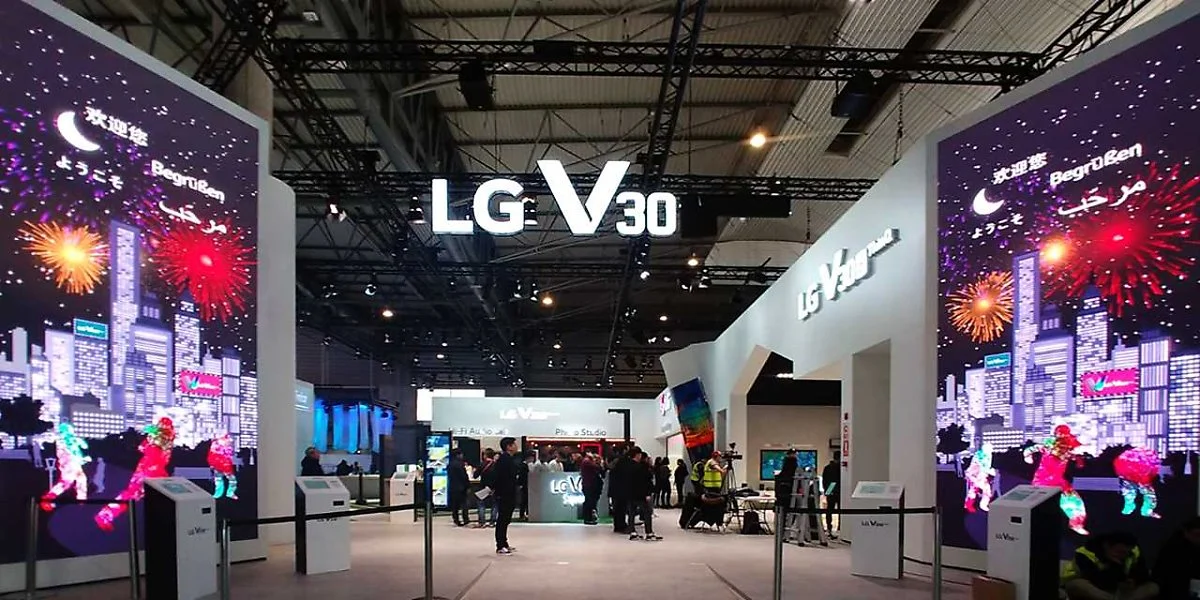 lg-magazine_mwc-2018-introducing-the-all-new-lg-v30s-thinq_key-visual.jpg?type=w1200