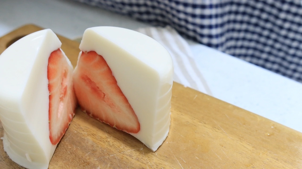 딸기 코코넛 푸딩.jpeg