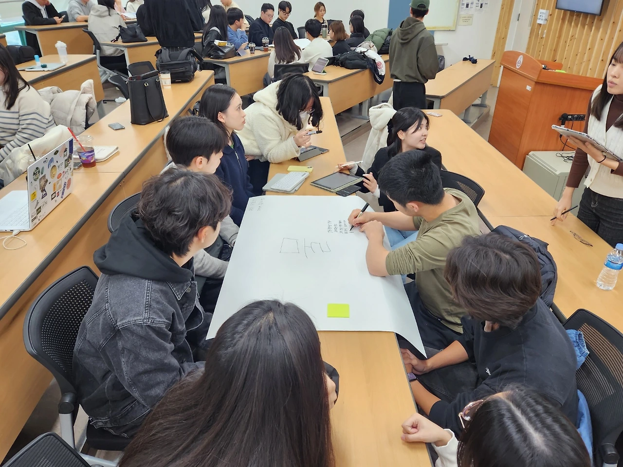 432750415_10163388513414112_7817543310859305338_n.jpg?_nc_cat=111&ccb=1-7&_nc_sid=5f2048&_nc_ohc=iNRk92A64B8AX8BextF&_nc_ht=scontent-ssn1-1.xx&oh=00_AfBq4MRYLXJixsKOF91rFBI8_57EEa9arNwHW9faHAVOuA&oe=65FE5A6E