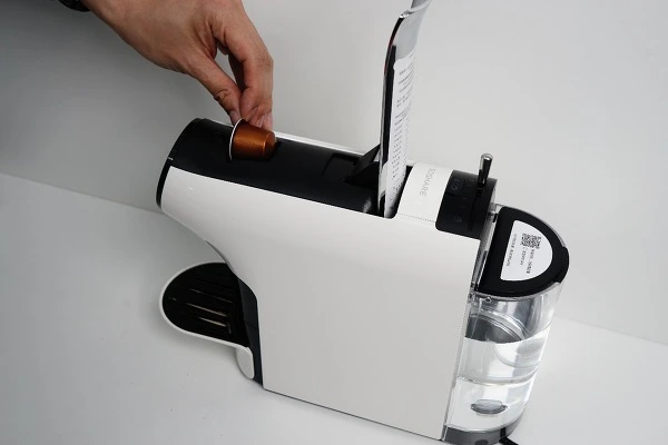 9937E5445AF8E81322F251