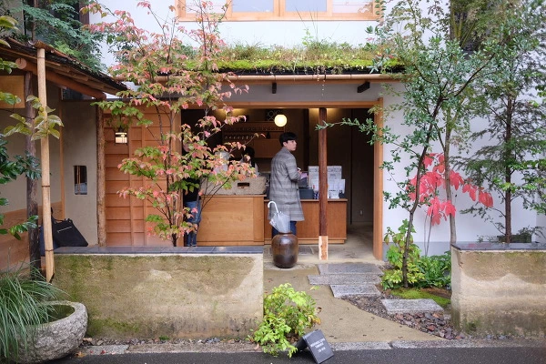 9998F3335A17DCA5301879