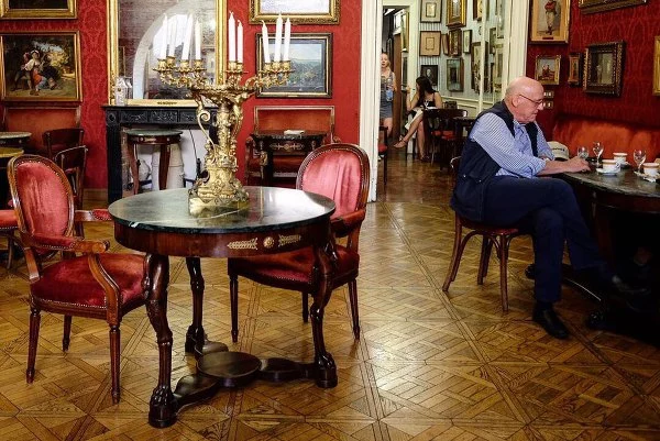 99F8294E5BBF570932D737