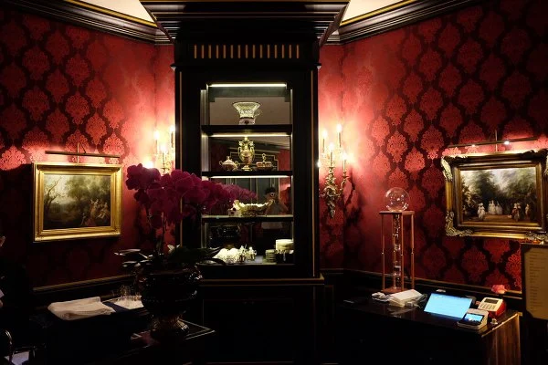 99EC123F5B55724D038AF0