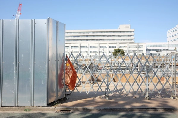 240F1C4F5895EAE53BB16F