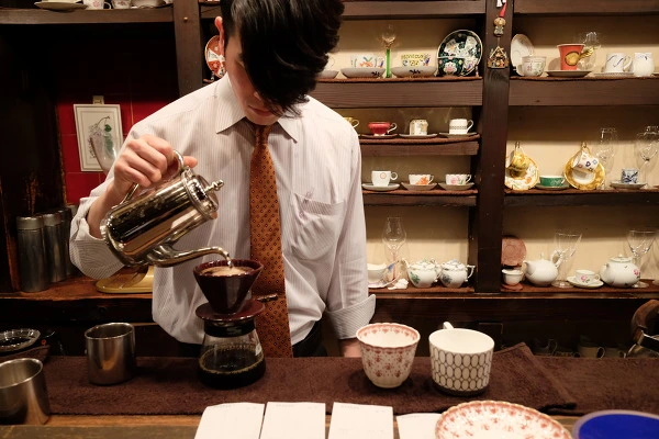 256408505895EEA2161192